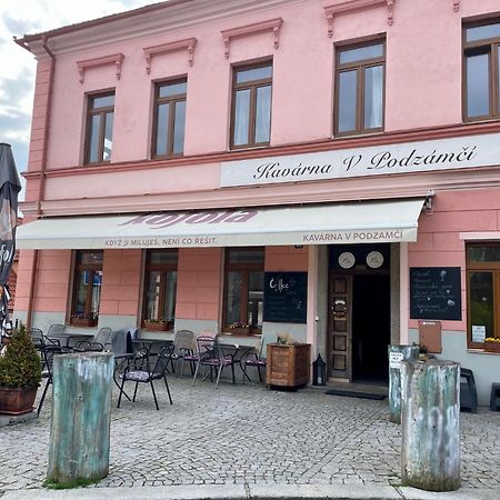 Apartmany V Podzamci V Blizkosti Zamku Blatna Blatná Exterior foto